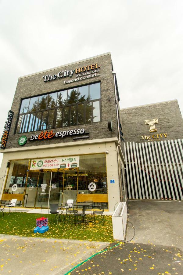 The City Hotel Jeonju Exterior foto