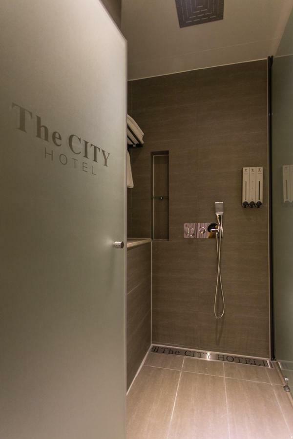 The City Hotel Jeonju Exterior foto