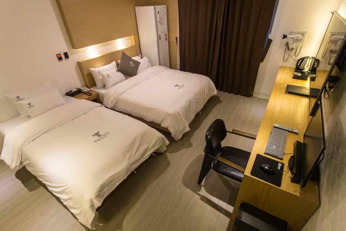 The City Hotel Jeonju Exterior foto